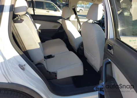 2018 Volkswagen Tiguan 2.0T Se/2.0T Sel z USA, uszkodzony, nr VIN 3VV3B7AX2JM033139